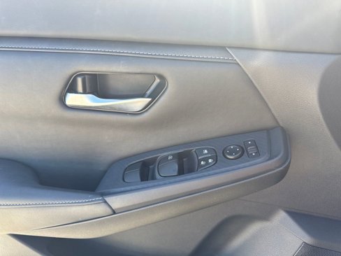 Used 2023 Nissan Sentra SV w/ All-Weather Package image 17