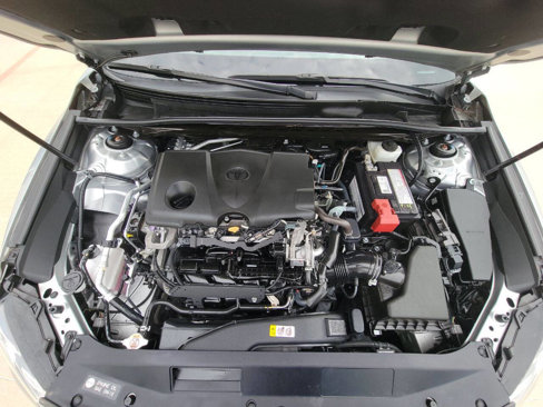 Used 2020 Toyota Camry SE image 18