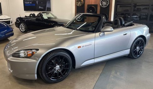 Used 2005 Honda S2000 image 1