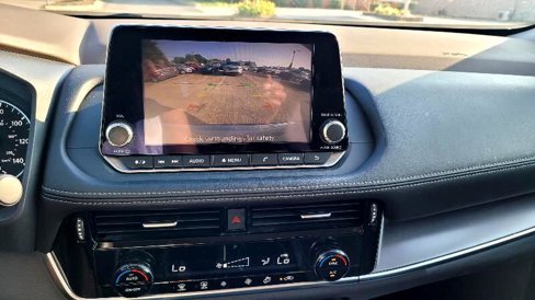 Used 2022 Nissan Rogue SV image 16