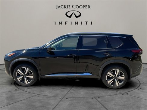 Used 2023 Nissan Rogue SL w/ SL Premium Package image 2
