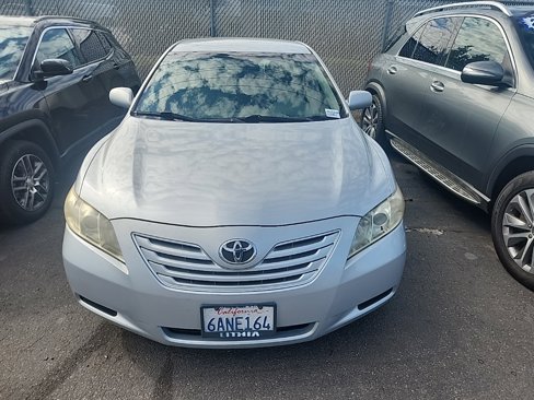 Used 2007 Toyota Camry LE image 2