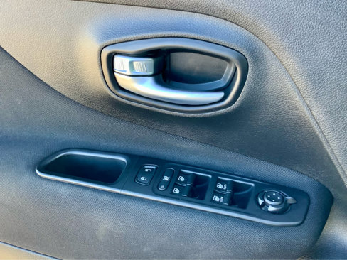 Used 2018 Jeep Renegade Sport w/ Power & Air Group image 53
