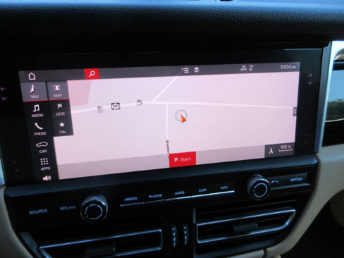 Used 2019 Porsche Macan image 30
