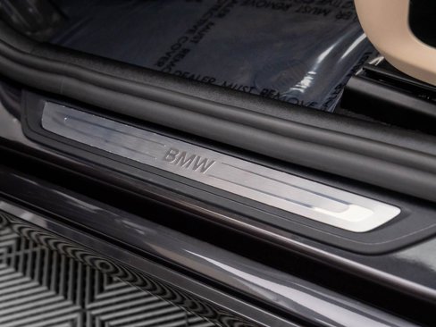 Certified 2022 BMW 530i xDrive w/ Premium Package image 16