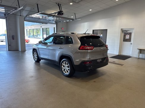Used 2015 Jeep Cherokee Latitude image 8