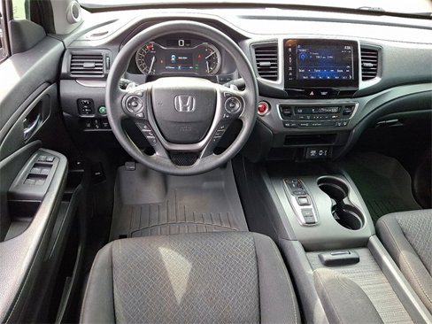 Used 2020 Honda Ridgeline Sport image 11