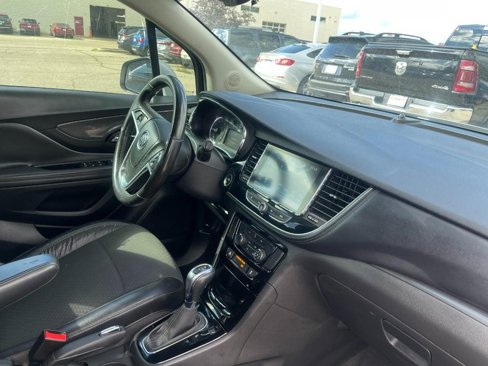 Used 2017 Buick Encore Preferred image 2