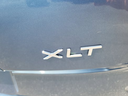 Used 2019 Ford Transit Connect XLT w/ XLT Premium Package image 12