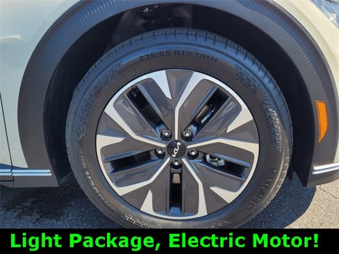 Used 2024 Kia EV6 Light image 9