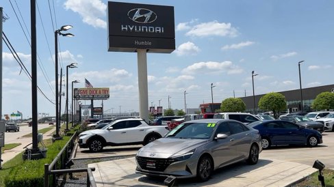 Certified 2023 Hyundai Elantra SEL image 40