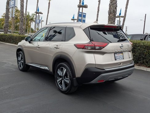 Used 2021 Nissan Rogue SL image 17