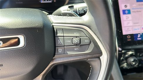 Used 2021 Jeep Grand Cherokee L Limited image 14