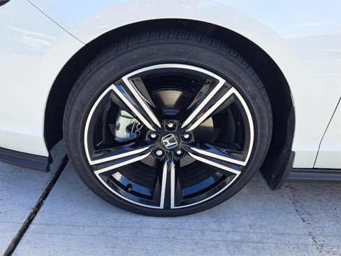 Used 2025 Honda Accord Sport image 18