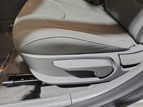 New 2025 Hyundai Elantra Sport image 27