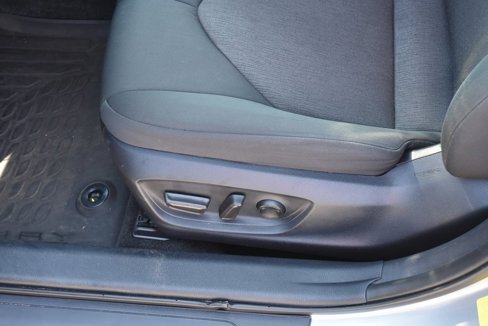 Used 2022 Toyota Camry LE image 29