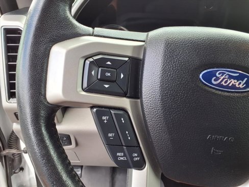 Used 2017 Ford F150 Lariat w/ Equipment Group 502A Luxury image 27