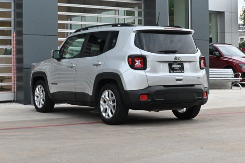 Used 2018 Jeep Renegade Latitude image 7