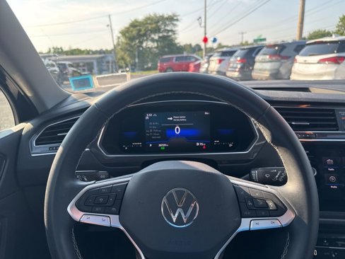 Used 2022 Volkswagen Tiguan SE image 26