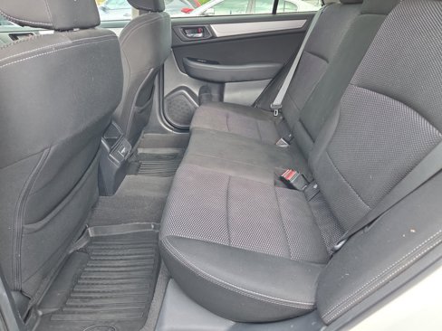 Used 2018 Subaru Outback 2.5i Premium image 13