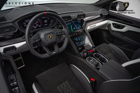 Used 2024 Lamborghini Urus S image 20