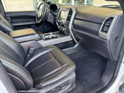 Used 2019 Ford Expedition XLT w/ Equipment Group 201A image 26
