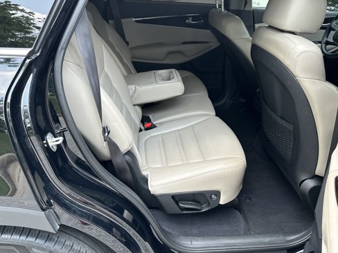 Used 2020 Kia Sorento EX image 15
