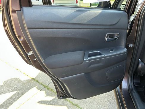 Used 2021 Mitsubishi Outlander Sport ES image 9