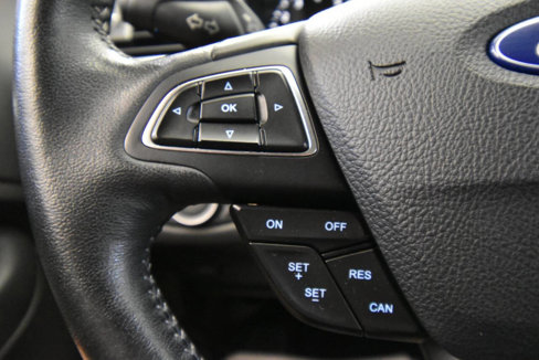 Used 2019 Ford Escape SE image 24