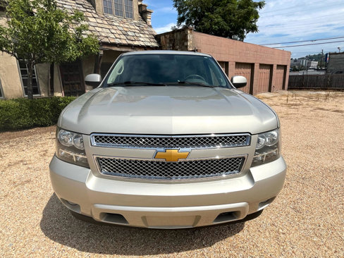 Used 2014 Chevrolet Suburban LT image 13