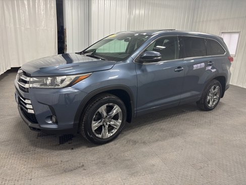 Used 2017 Toyota Highlander Limited image 1