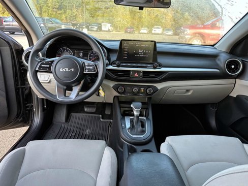 Used 2022 Kia Forte LXS image 16
