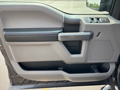 Used 2015 Ford F150 XLT w/ Equipment Group 301A Mid image 11