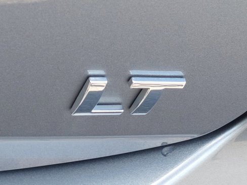 Used 2024 Chevrolet Equinox LT image 38