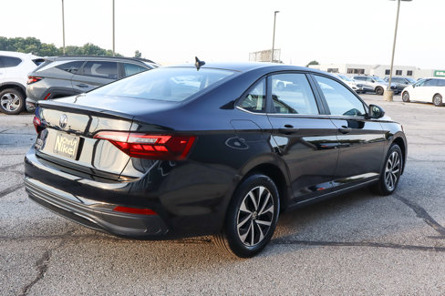 Used 2024 Volkswagen Jetta S image 4