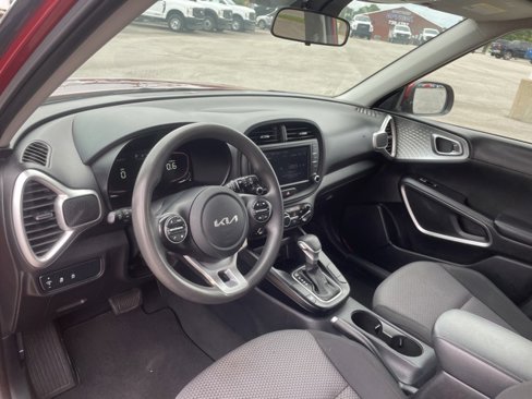 Used 2023 Kia Soul LX w/ LX Technology Package image 23