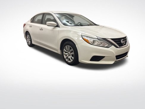 Used 2016 Nissan Altima 2.5 S w/ Power Driver Seat Package image 3