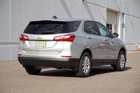 Used 2021 Chevrolet Equinox LT image 3