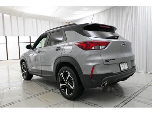 Used 2023 Chevrolet TrailBlazer RS w/ Sun and Liftgate Package image 5