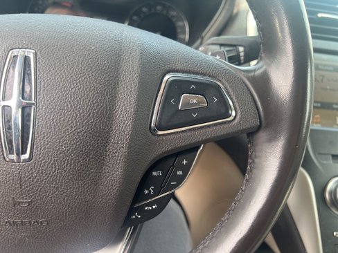 Used 2019 Lincoln MKC Select w/ Select Plus Package image 9