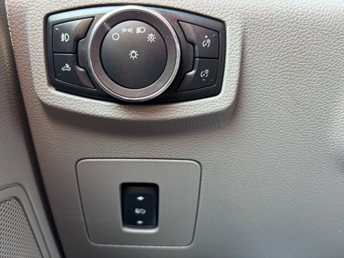Used 2017 Ford F150 XLT w/ Equipment Group 301A Mid image 29