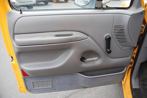 Used 1996 Ford F150 XL image 9