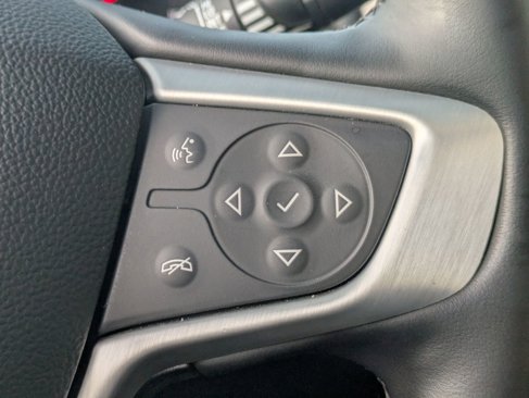 Used 2024 GMC Terrain SLT image 17