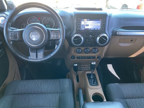 Used 2012 Jeep Wrangler Unlimited Sahara w/ Connectivity Group image 4