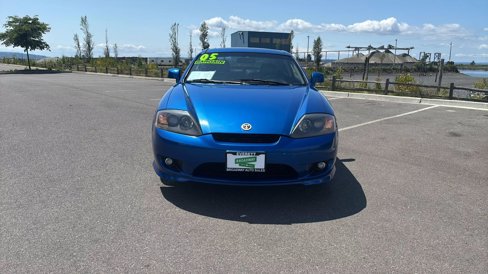Used 2005 Hyundai Tiburon SE image 2