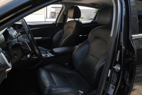 Used 2018 Kia Stinger Premium image 31