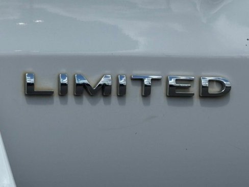Used 2021 Ford Expedition Limited image 10