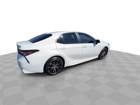 Used 2023 Toyota Camry SE w/ Audio Upgrade Package image 8