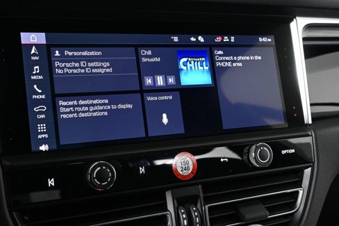 Certified 2025 Porsche Macan image 14