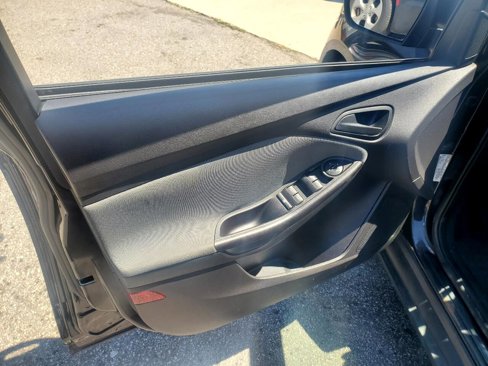 Used 2012 Ford Focus SE image 14